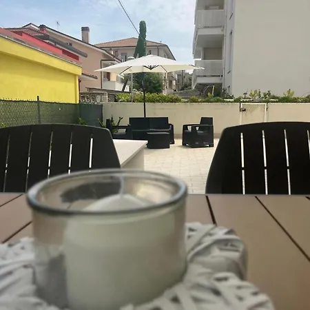 Apartment Sake' *